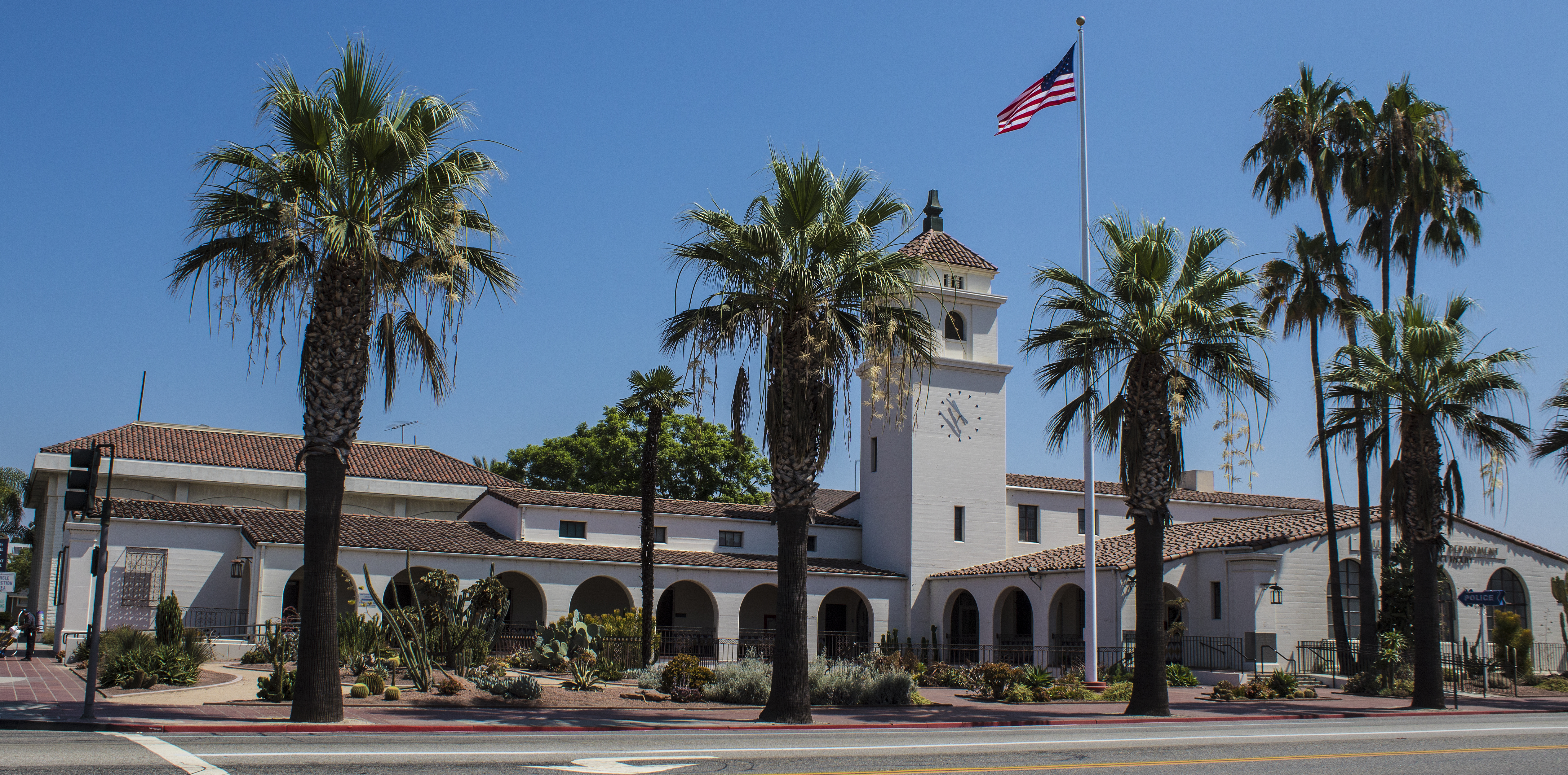 A colored current photo of the Fullerton City Hall, taken in 2017.