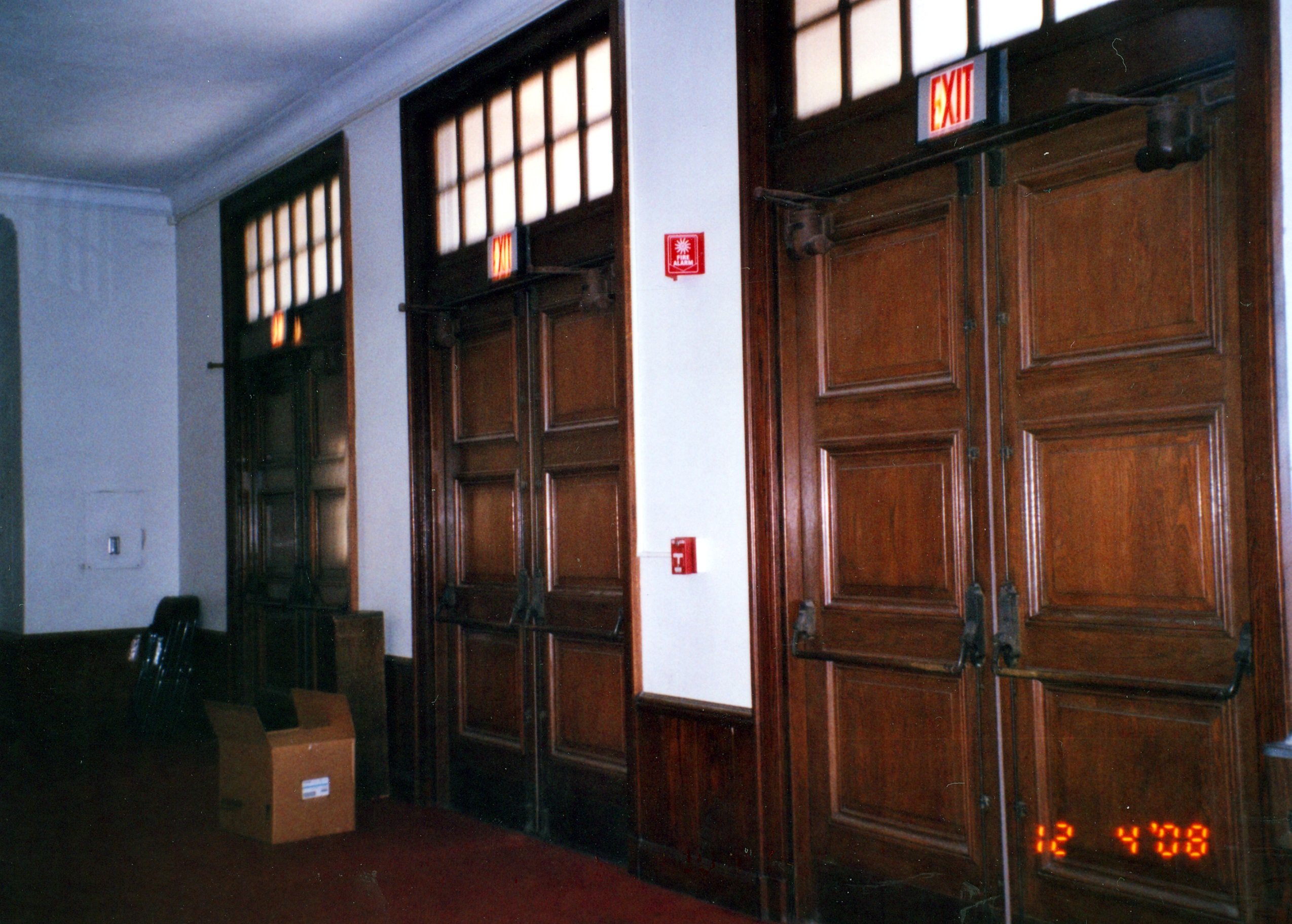 A colored photo of the detail of the Wilshire Auditorium Doors, taken in 2008.