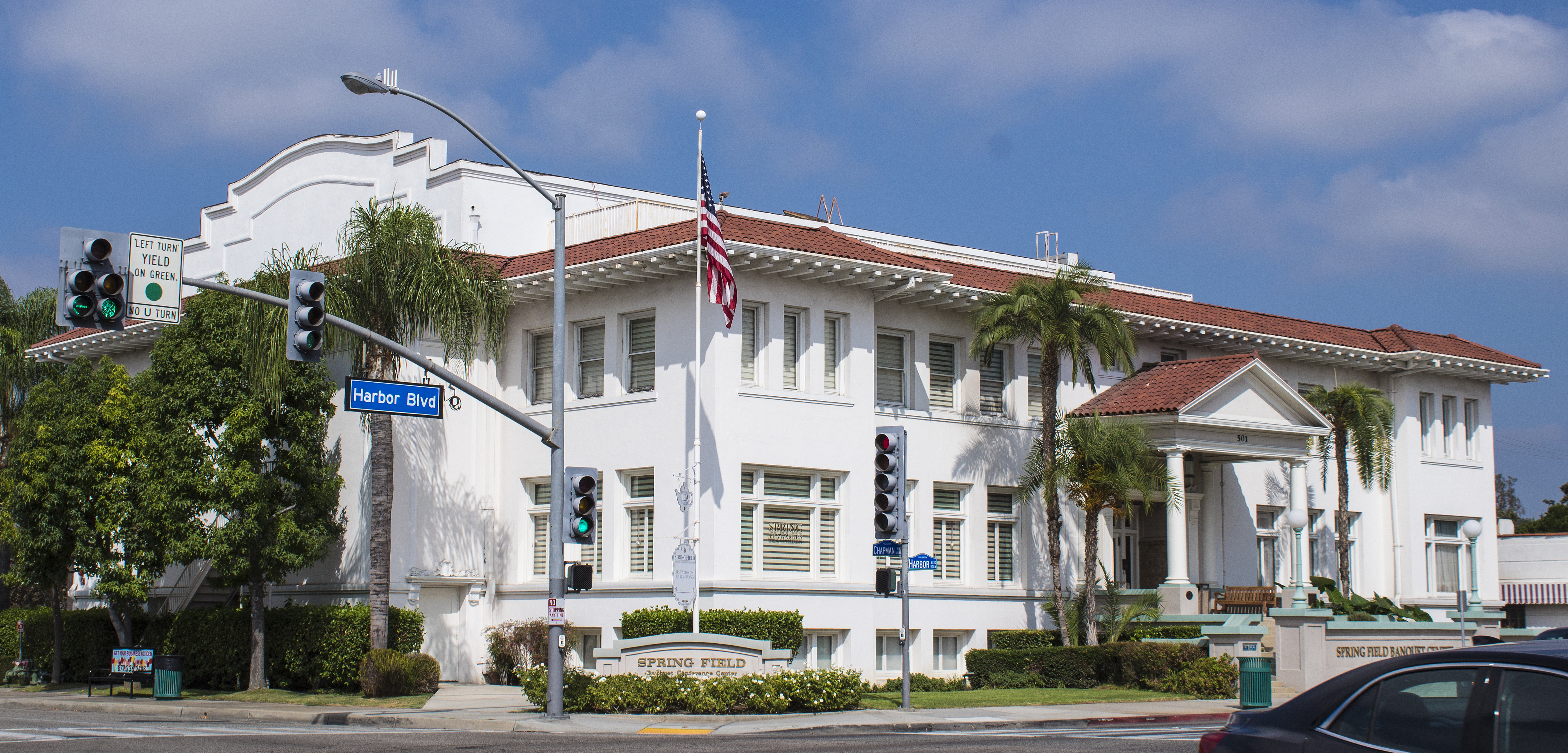 A colored photo of the second Masonic Temple in 2017.