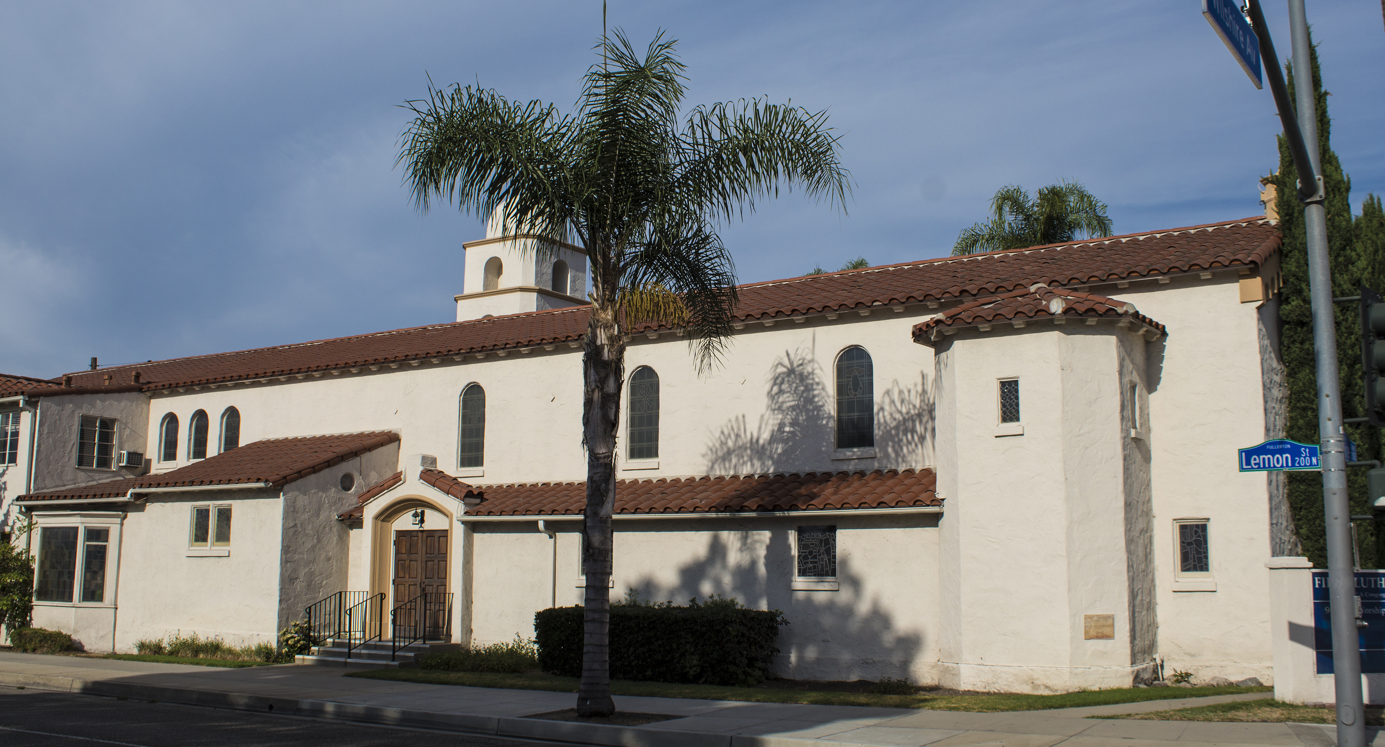 A colored photo of the east side of the First Lutheran Church sanctuary in 2017.