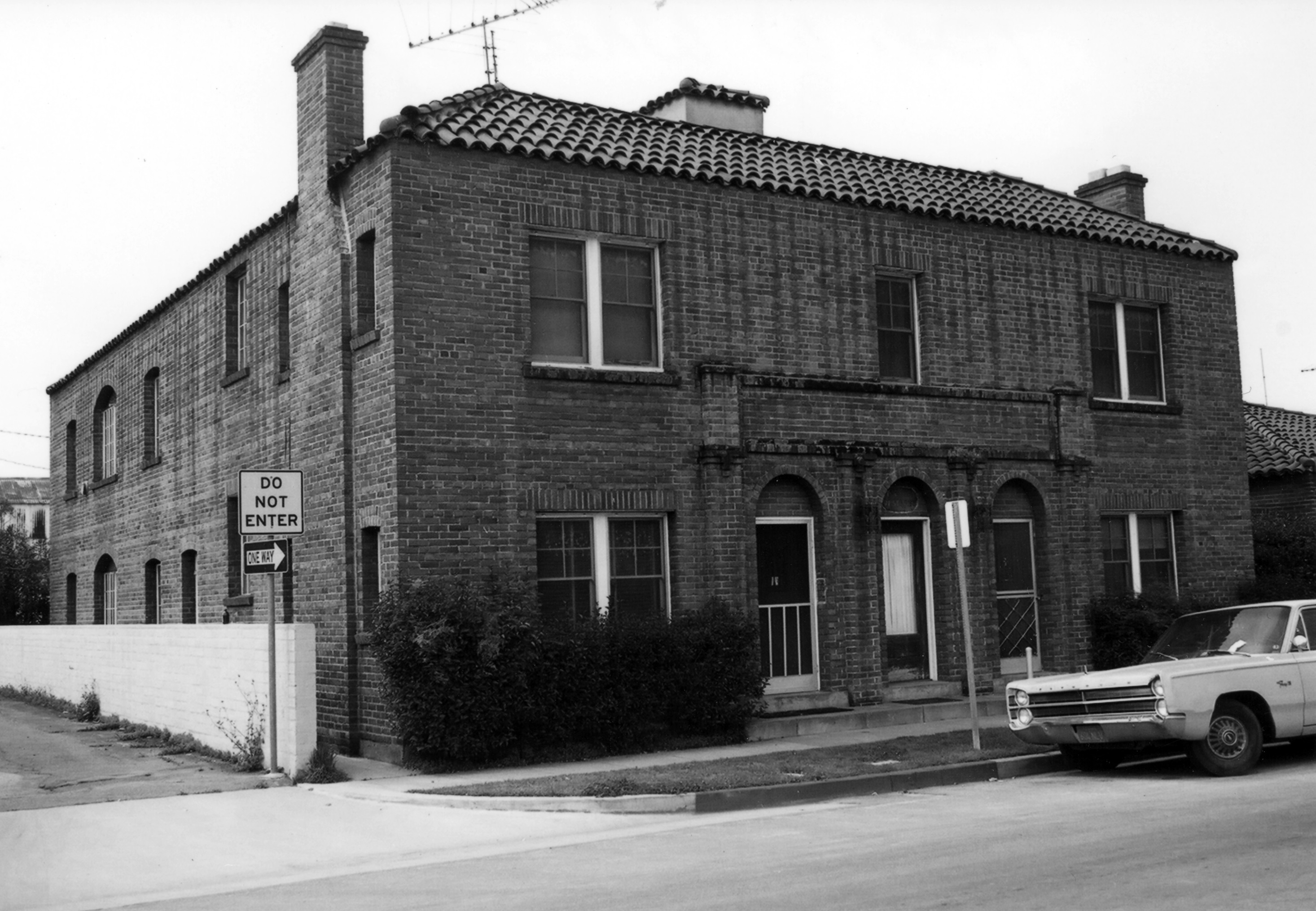 A black and white photograph of the Samuel Dunphy Apartments (now Westwood Apartments) for the Historical Building Survey in 1978.