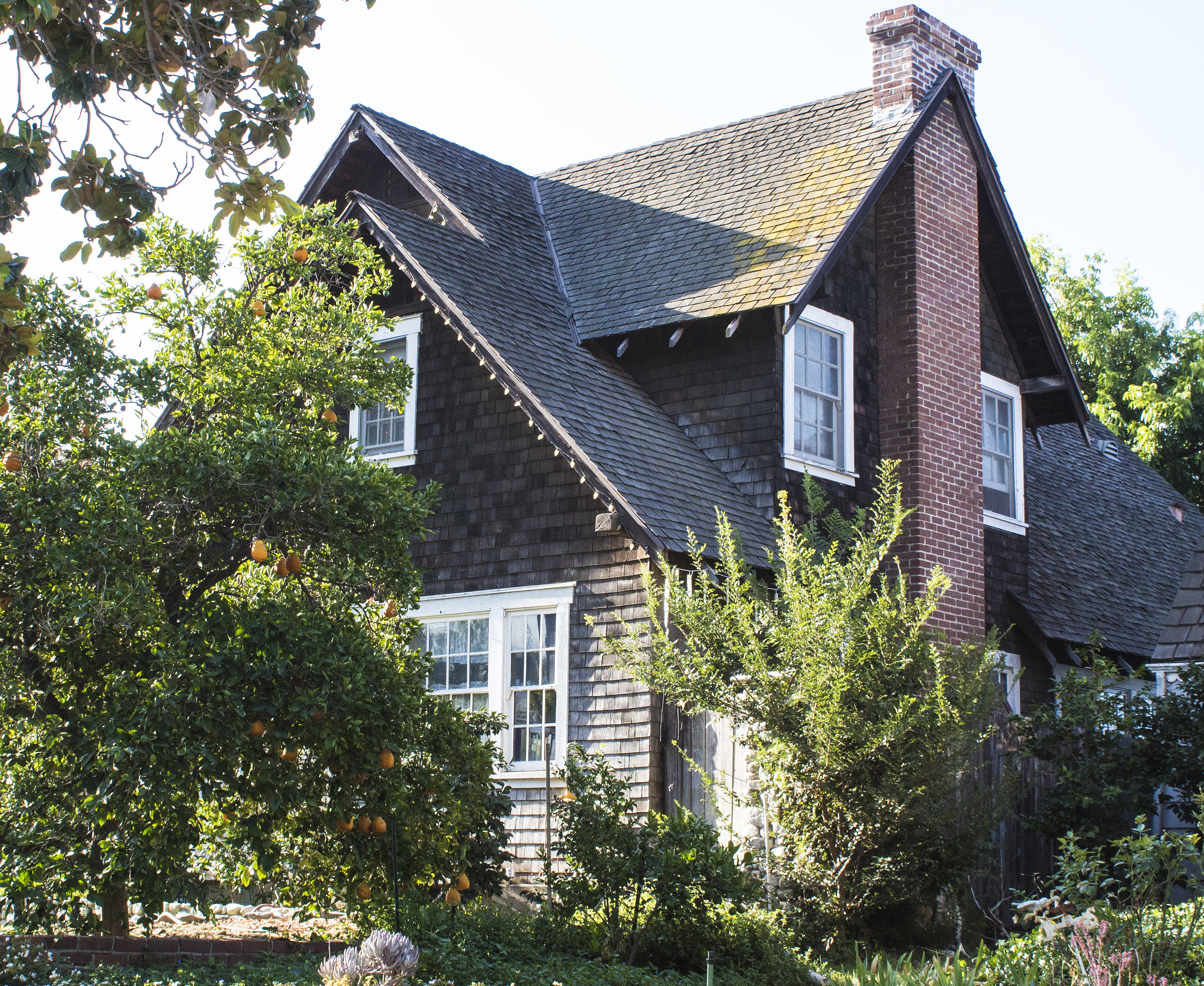 A colored photo of the west side exterior of the George Gobar House in 2017.
