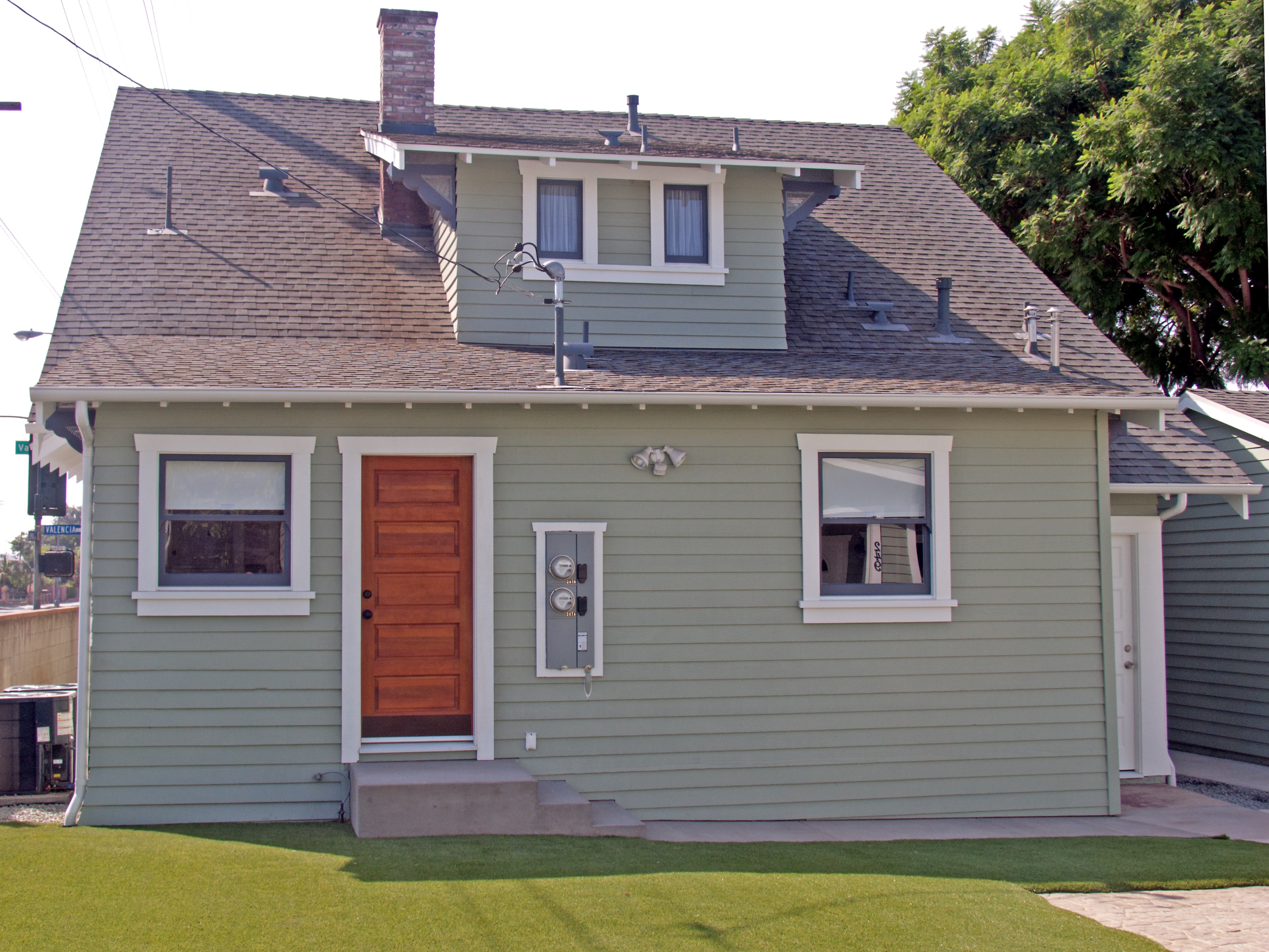 A colored photo of the rear exterior of the Henry Burdorf House in 2012.