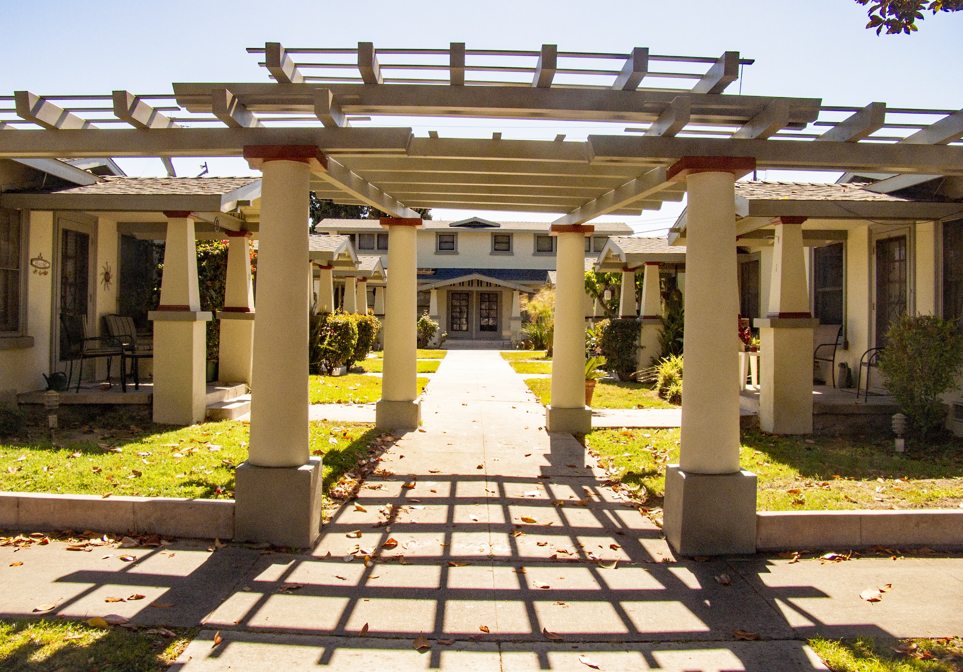 A colored photo of the Pomona Court in 2017.