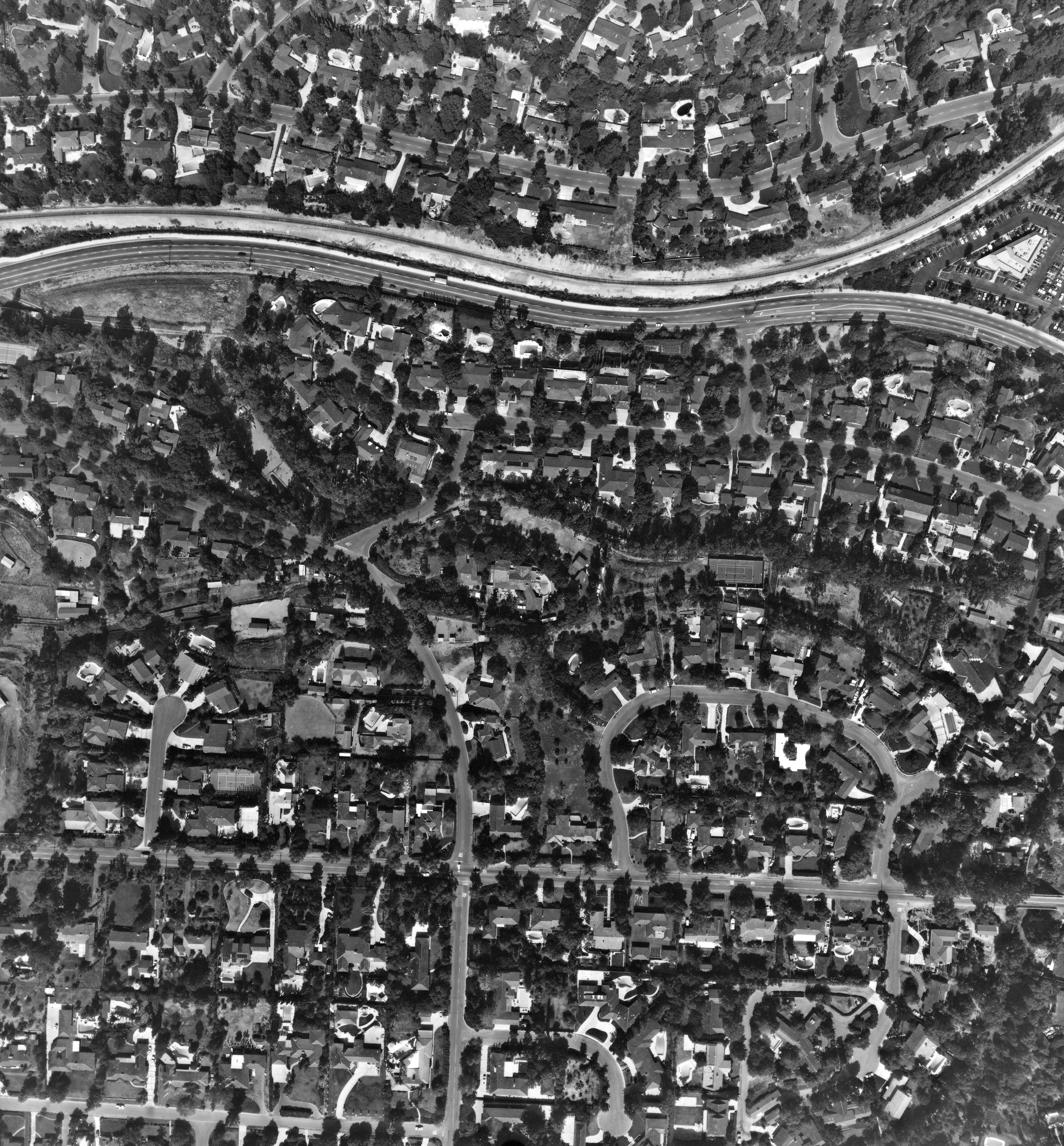 A digital scan of an aerial view of Bastanchury and Richman Knoll in 1986.