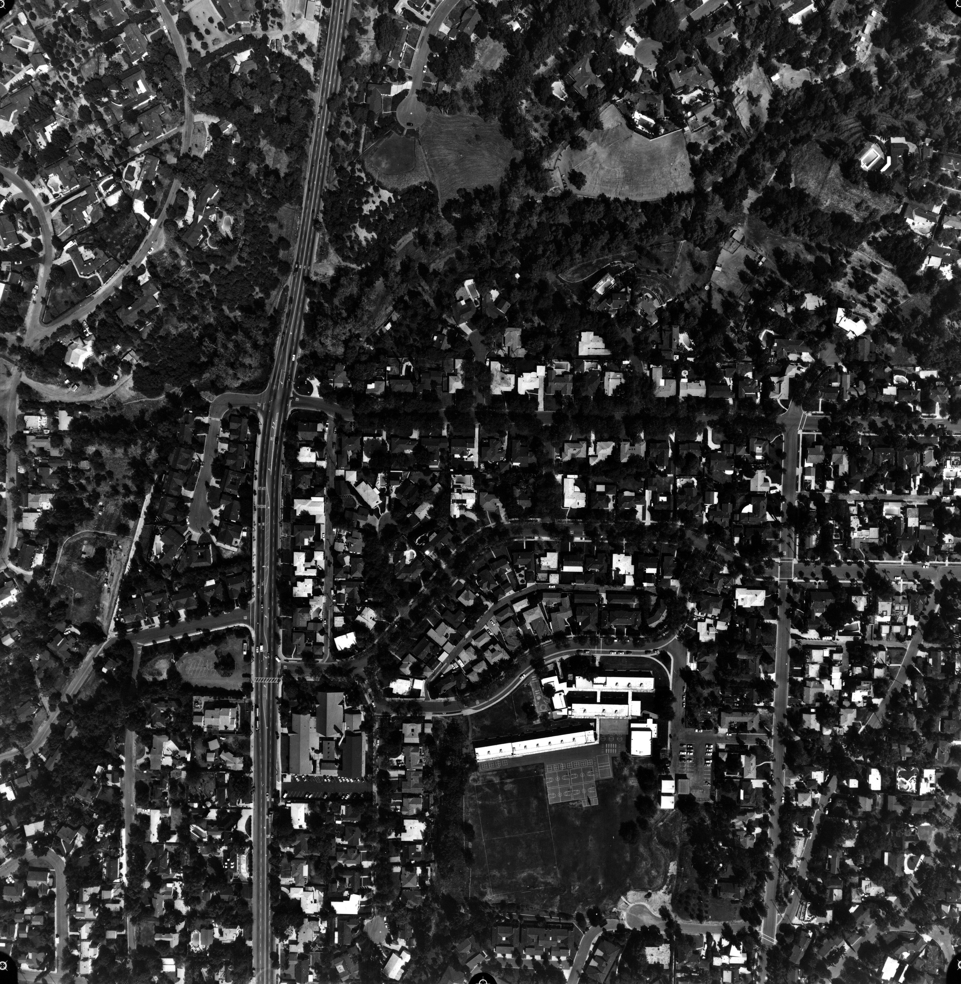 A digital scan of an aerial view of Euclid and Valley View (version B) in 1986.