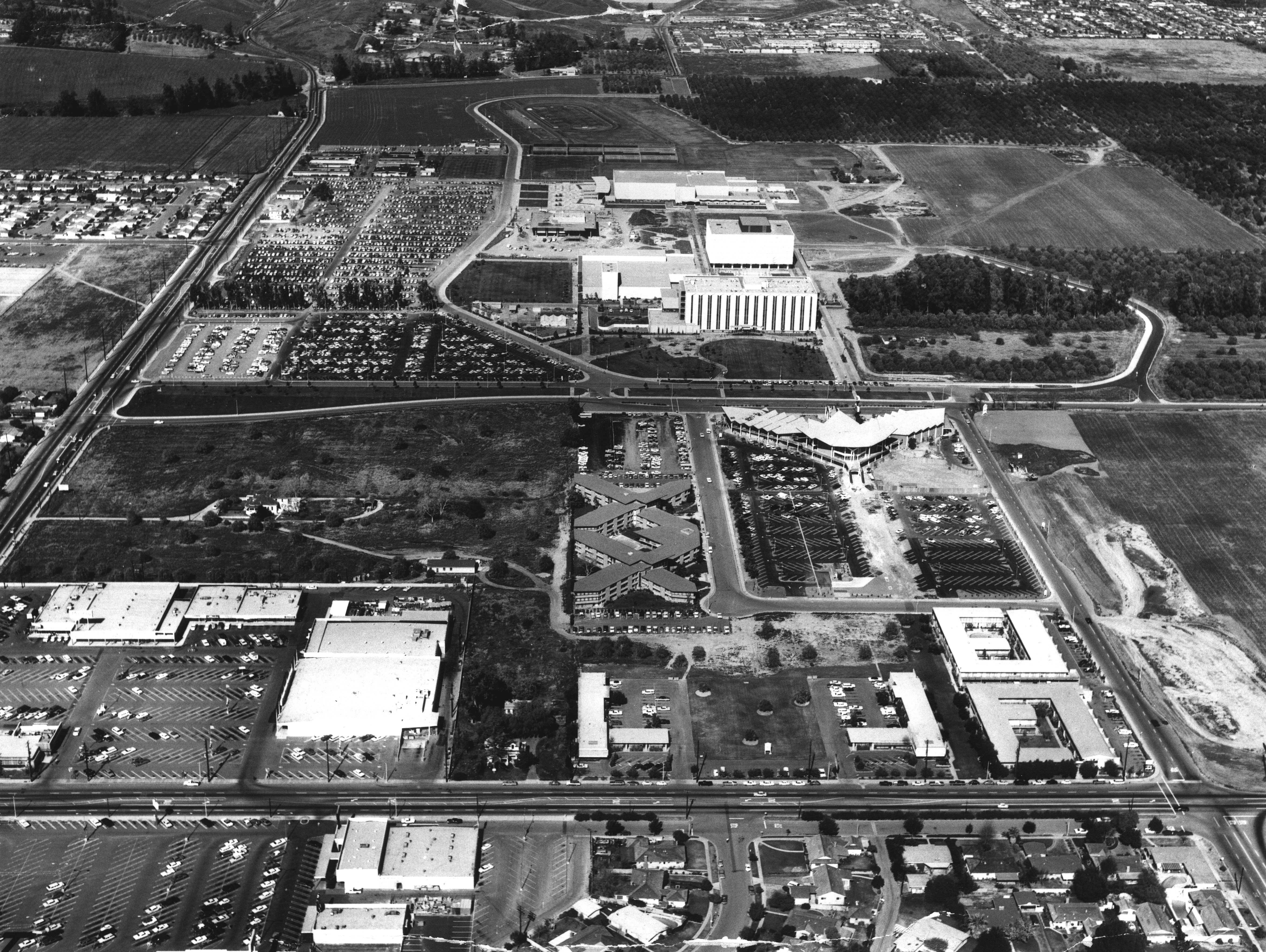 A digital scan of an aerial view of California State University, Fullerton (CSUF) and College Park in 1967.