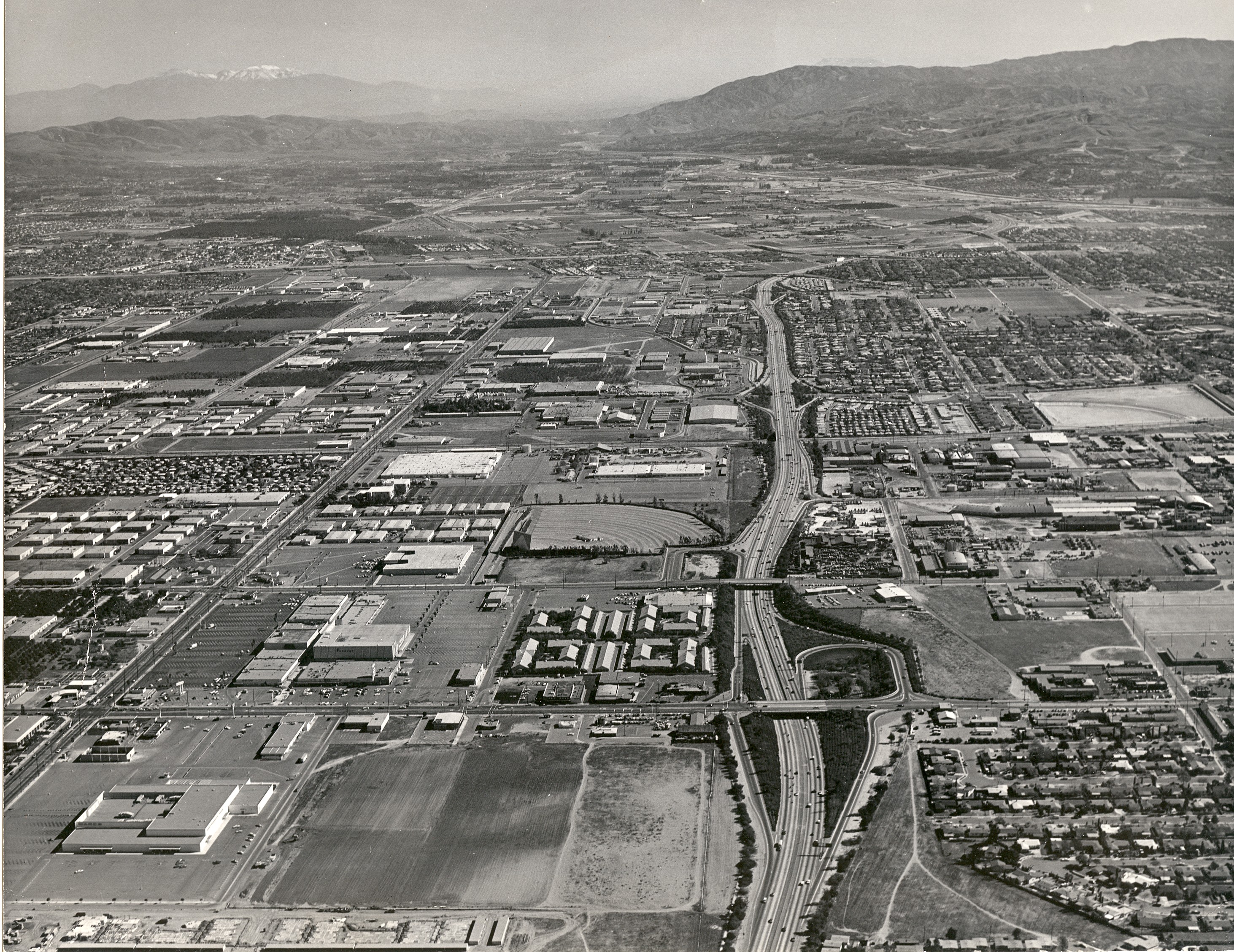 A digital scan of an aerial view of the Orangefield Mall area in 1972.