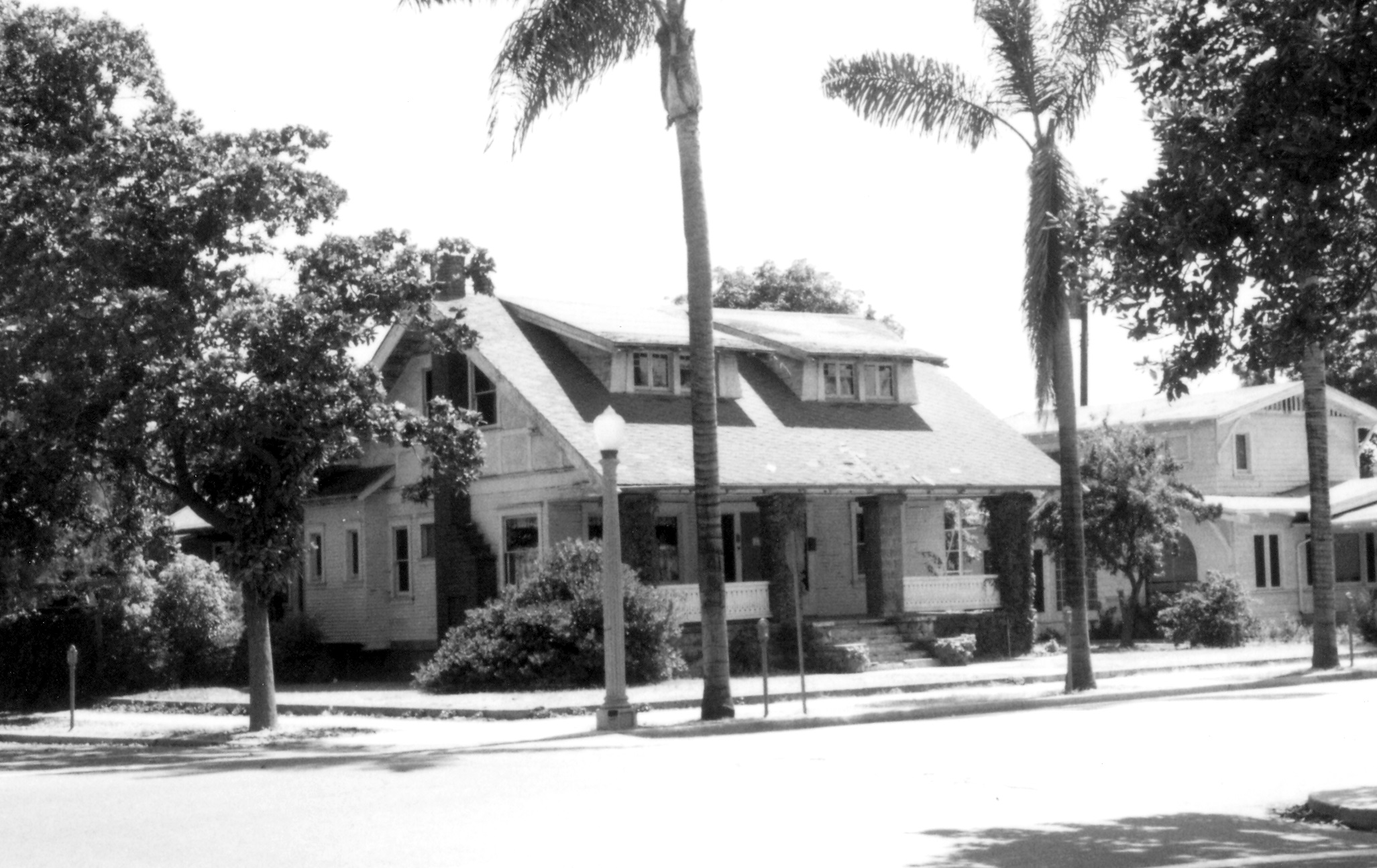 4 - Wilshire, E. 144;1967