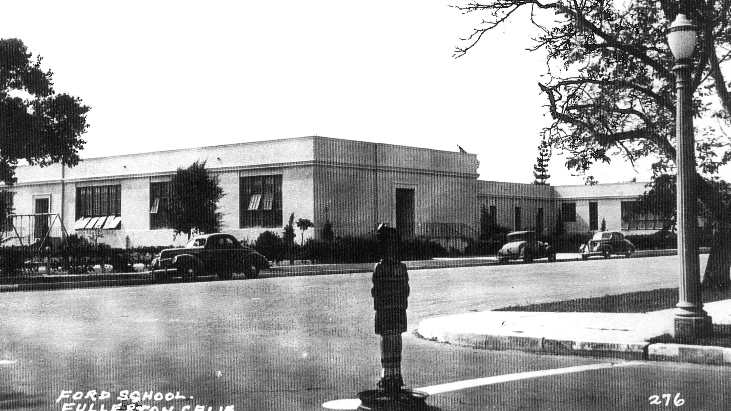 A black and white photograph of the exterior of Ford Elementary School from Wilshire Ave circa 1930s.