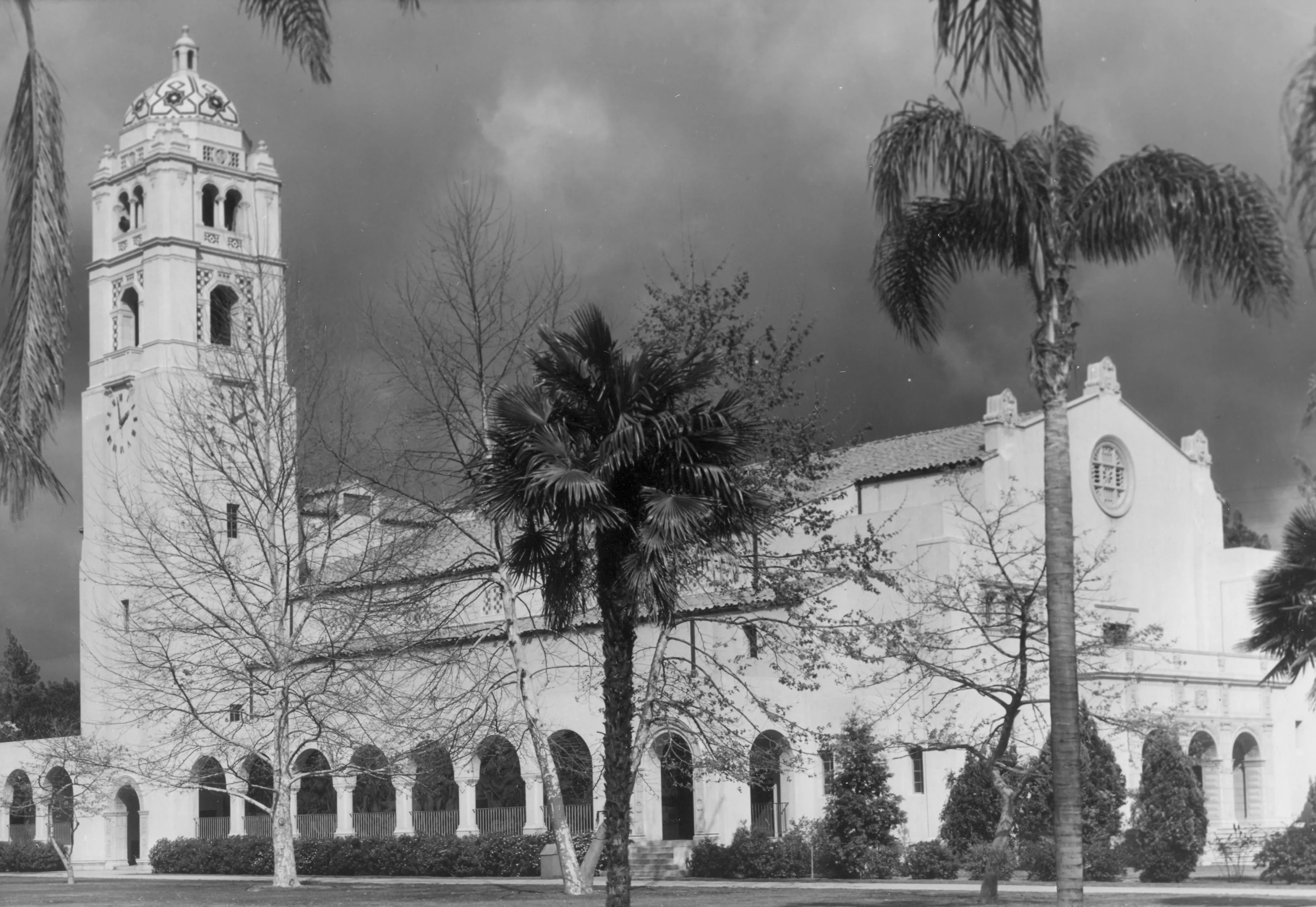 A black and white photograph of the exterior of the Fullerton Union High School Auditorium, taken in 1930.