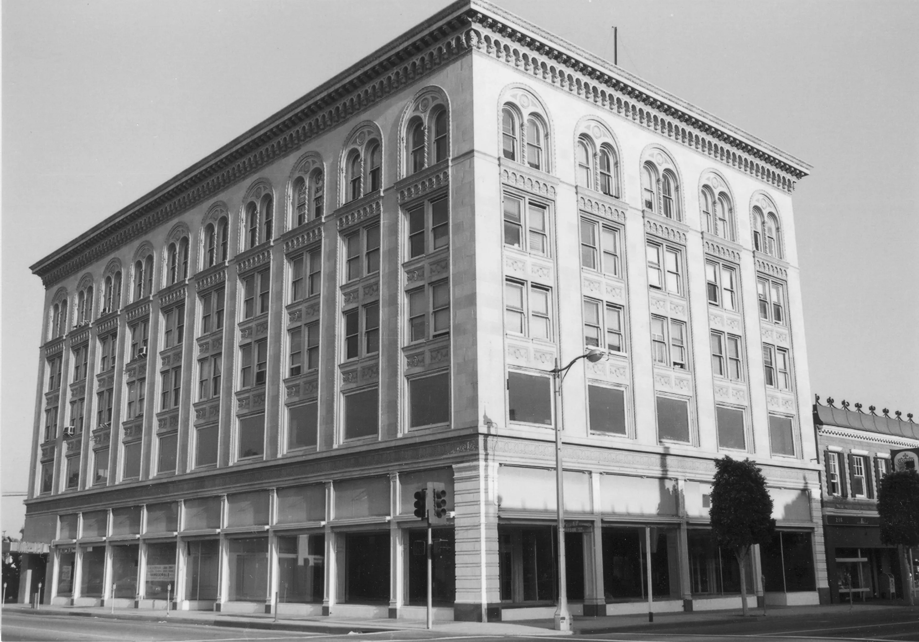 A black and white photo of the Chapman Building, taken in 1978 for the Historical Building Survey.