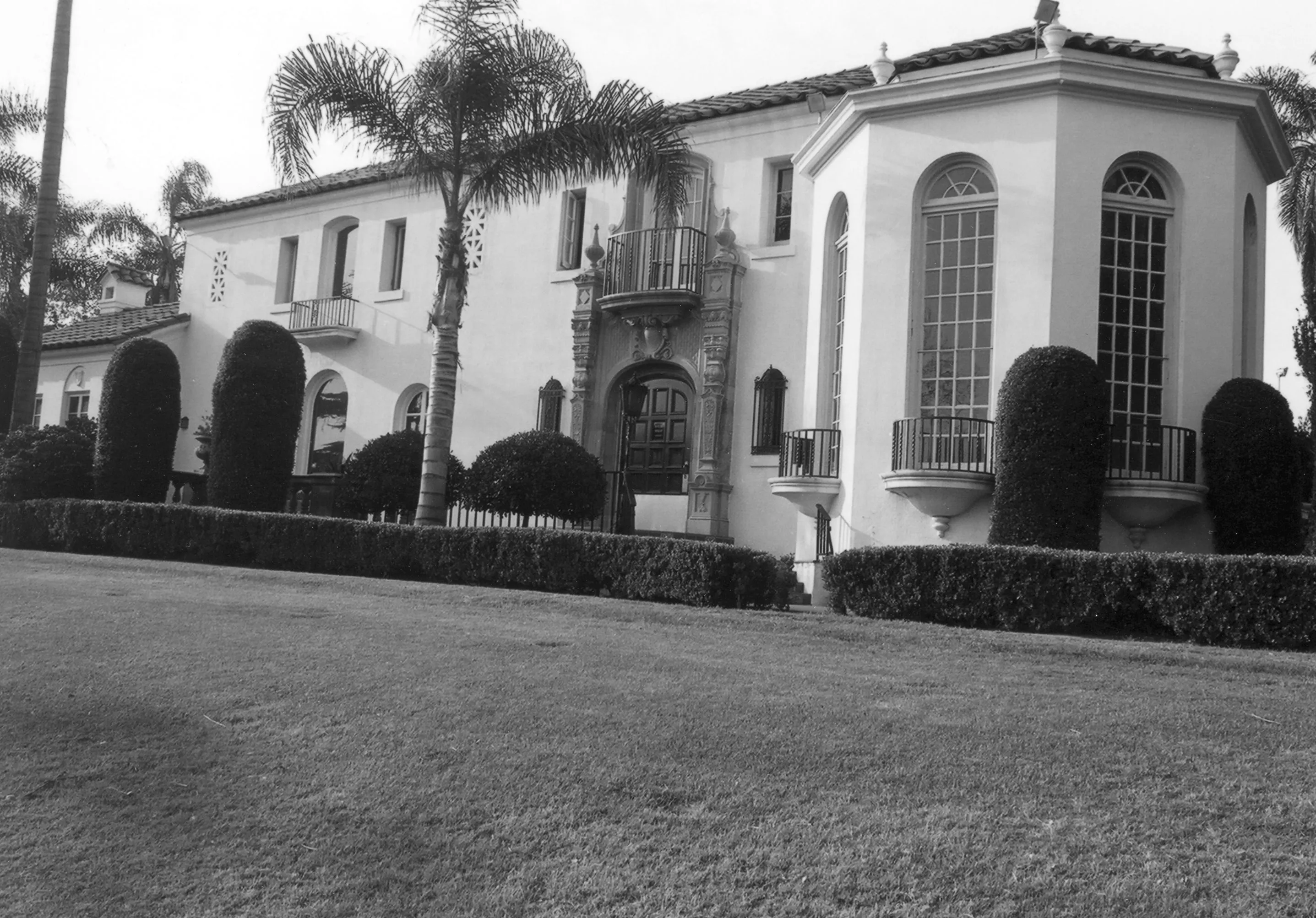 A black and white photo of the Muckenthaler building, taken in 1978 for the Historical Building Survey.