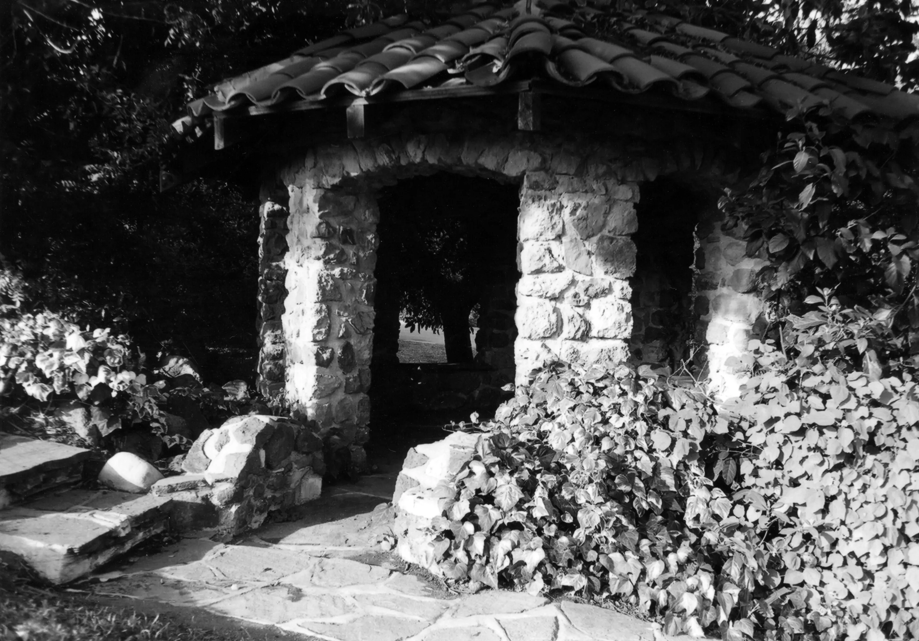 A black and white photograph of the Teahouse Gazebo at the Muckenthaler House and Gardens, taken in 1978.