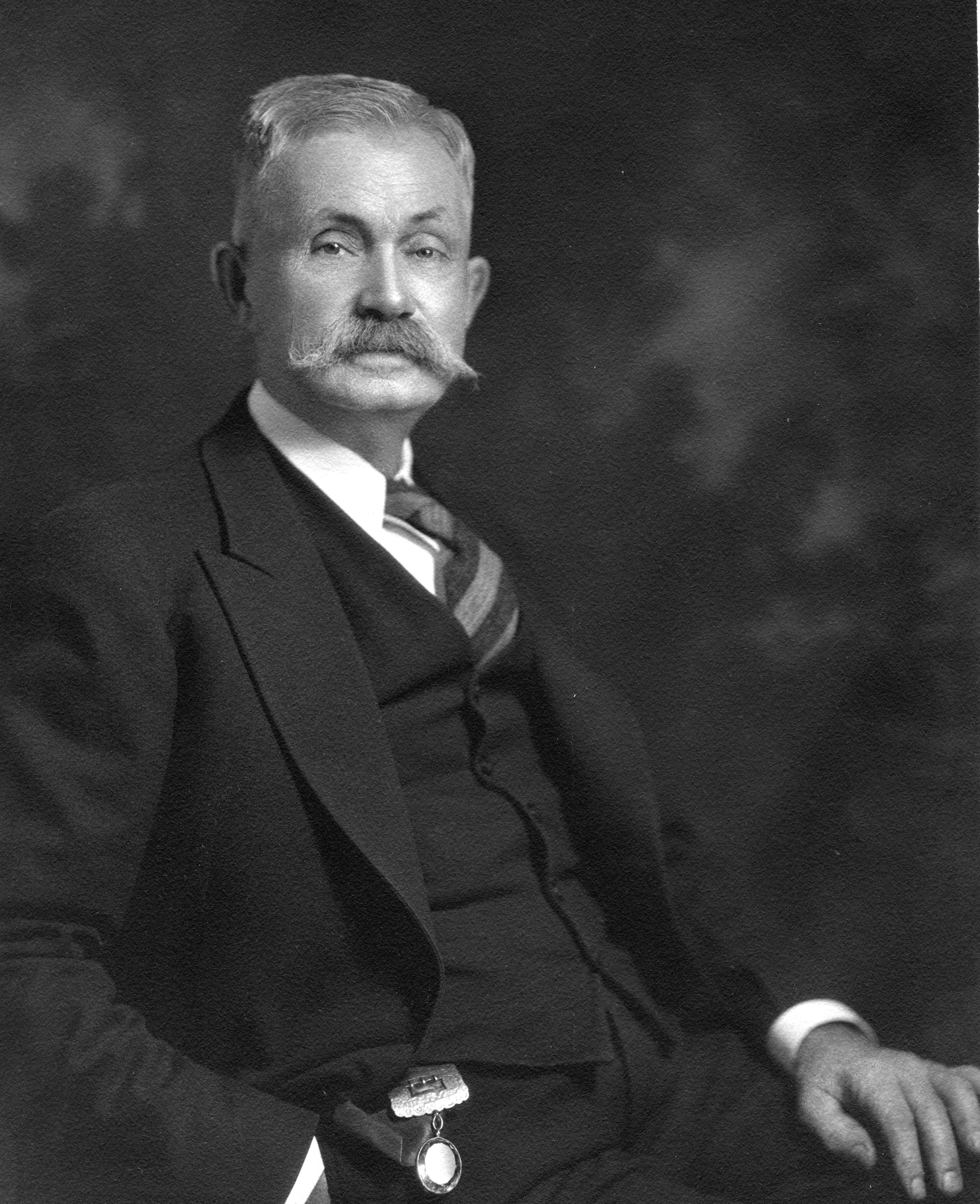 A black and white portrait photo of William Hale.