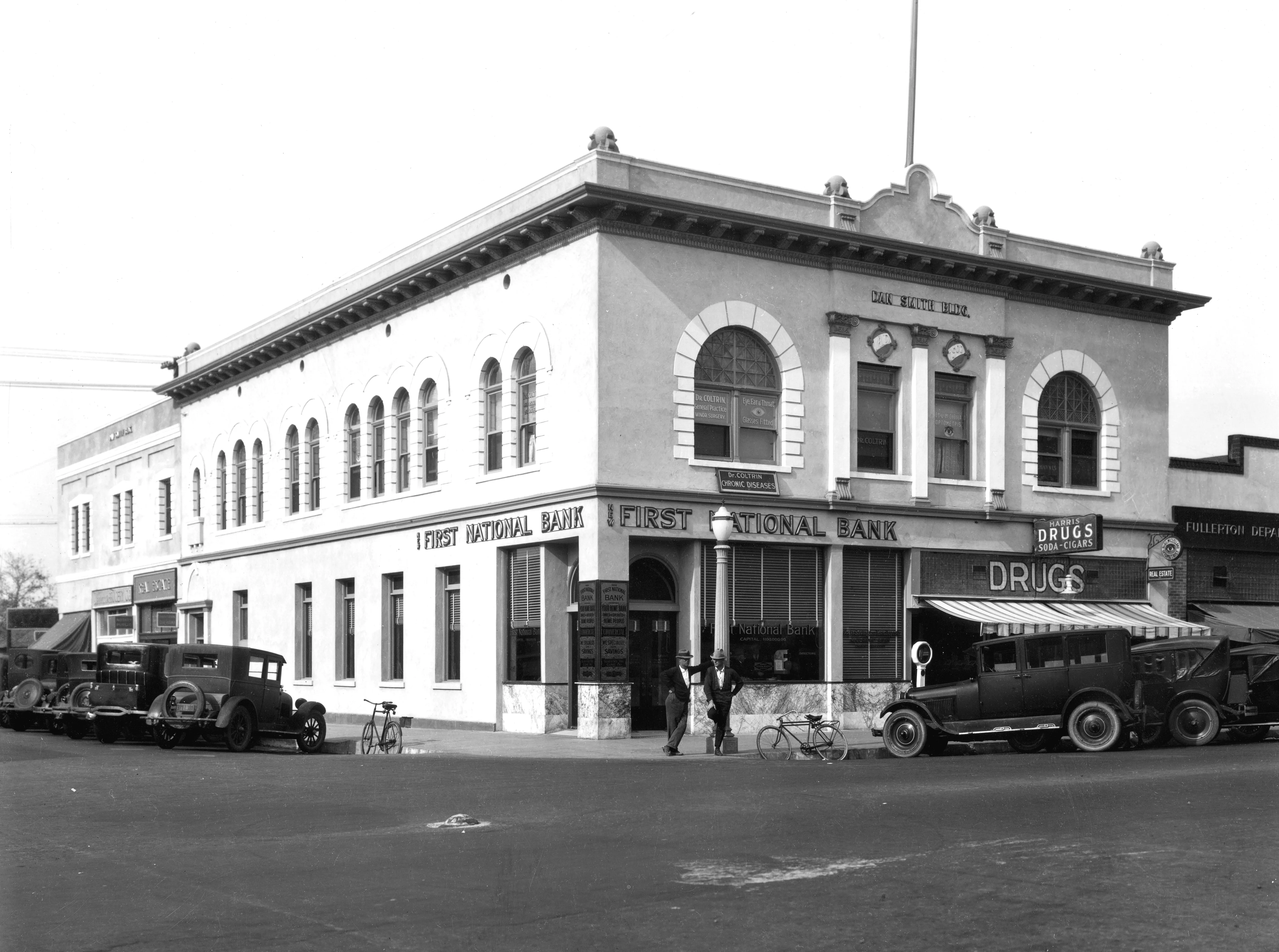 A black and white photograph of the exterior of the first Masonic Temple in 1927.