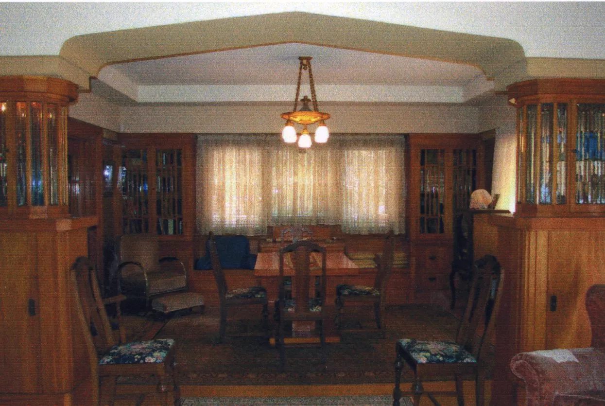 A colored photo of the interior dining area of the John Hetebrink House in 1997.
