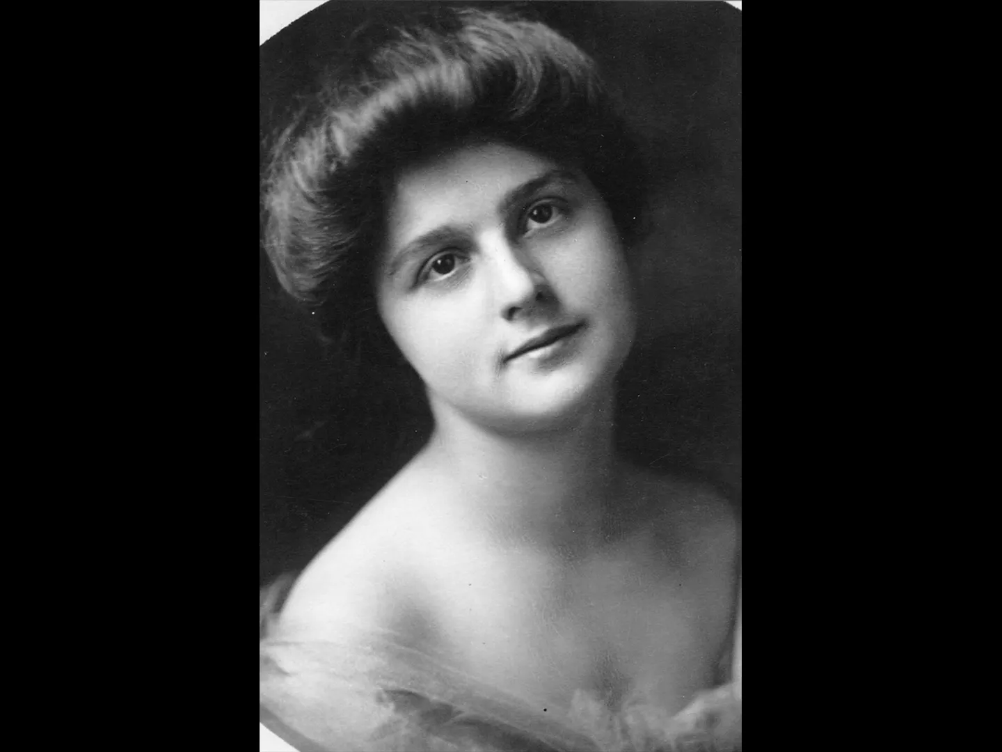 A black and white portrait photograph of Dewella Bruns.