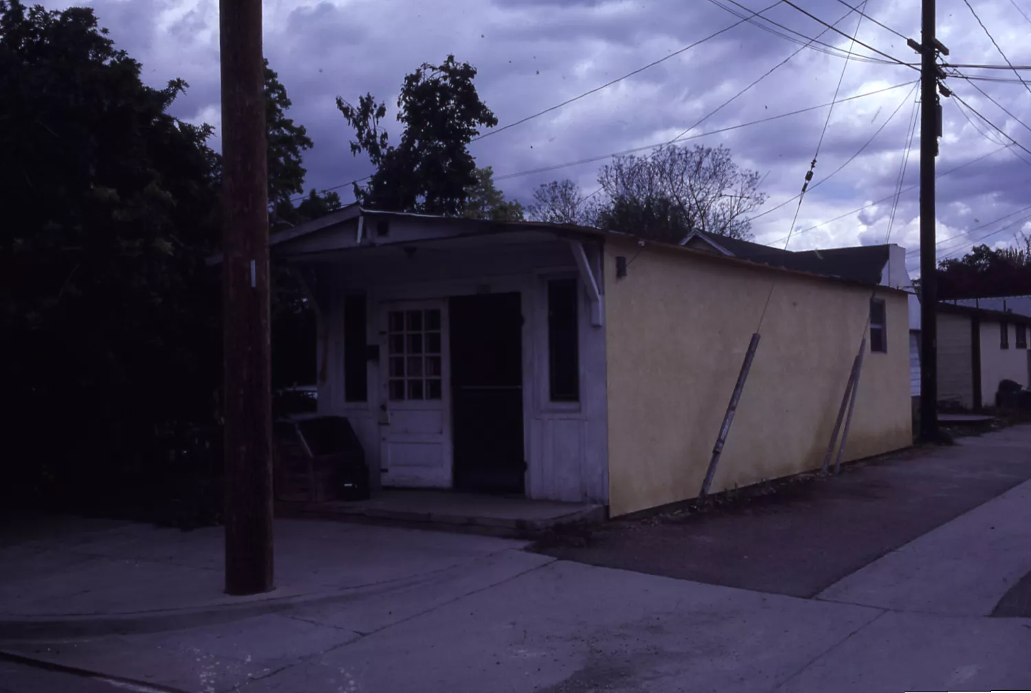 A colored photo of the former Klose Market in 1983.