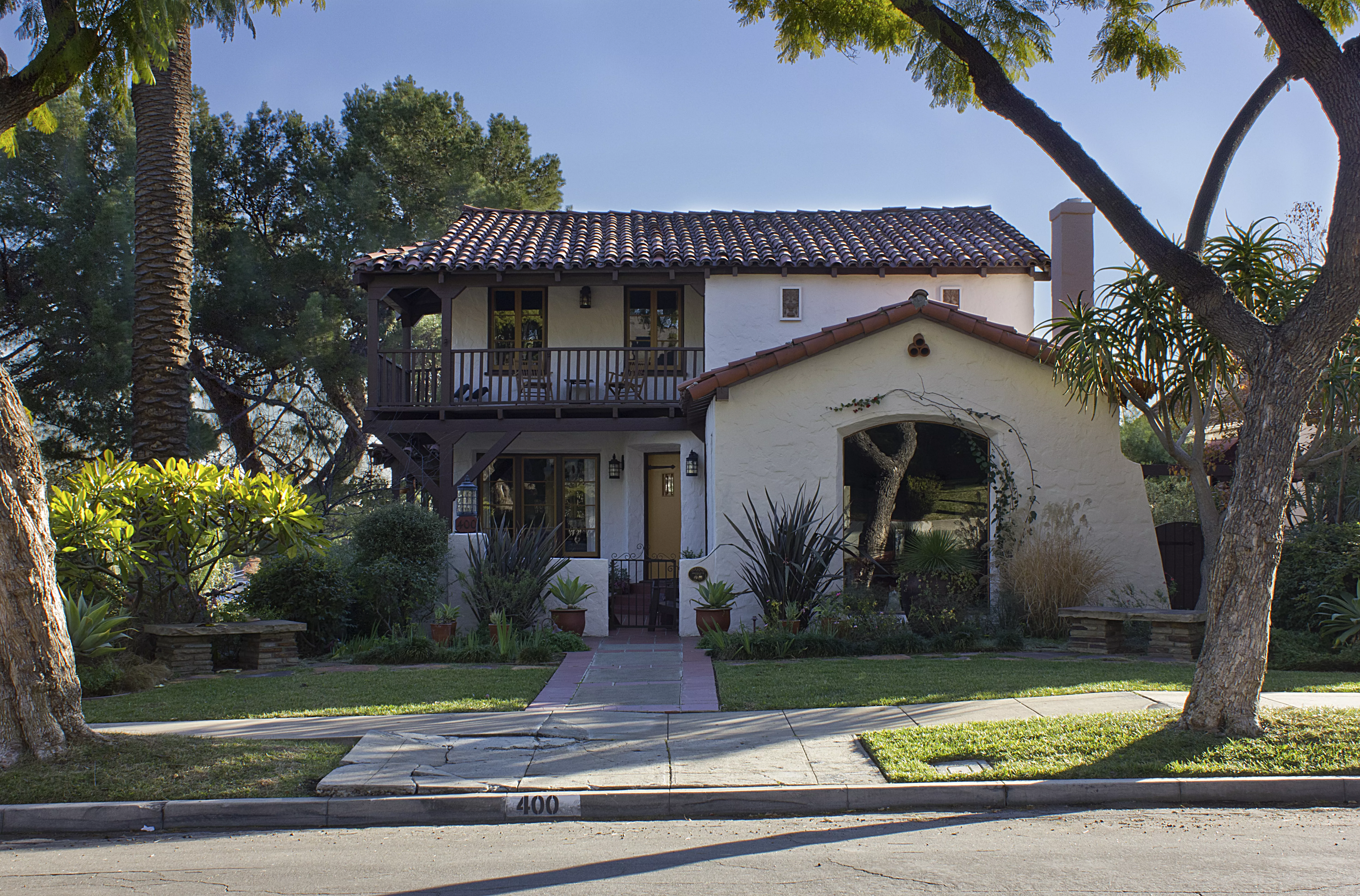 A colored photo of the front exterior of the Toney Hirigoyen House in 2012.