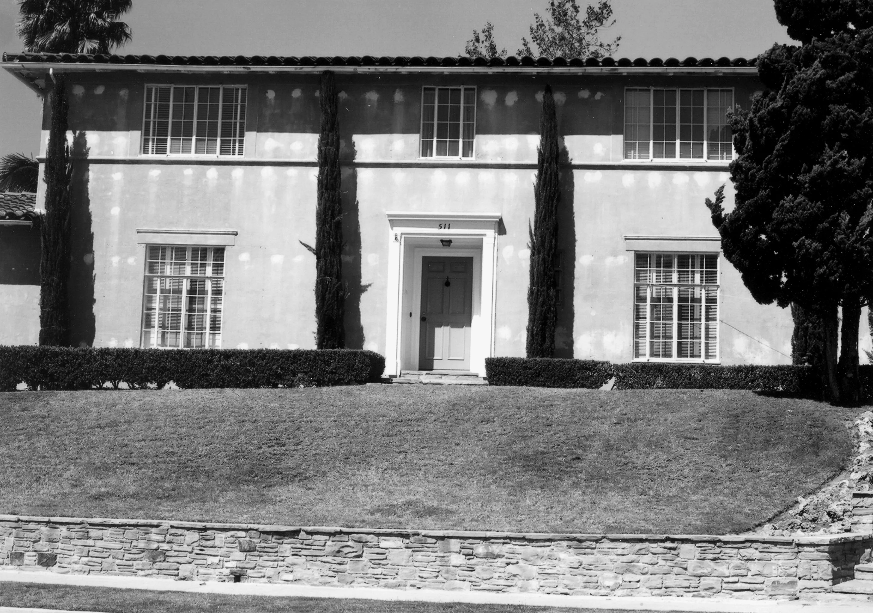 A black and white photograph of the W. Arlee Mills House for the Historical Building Survey in 1978.