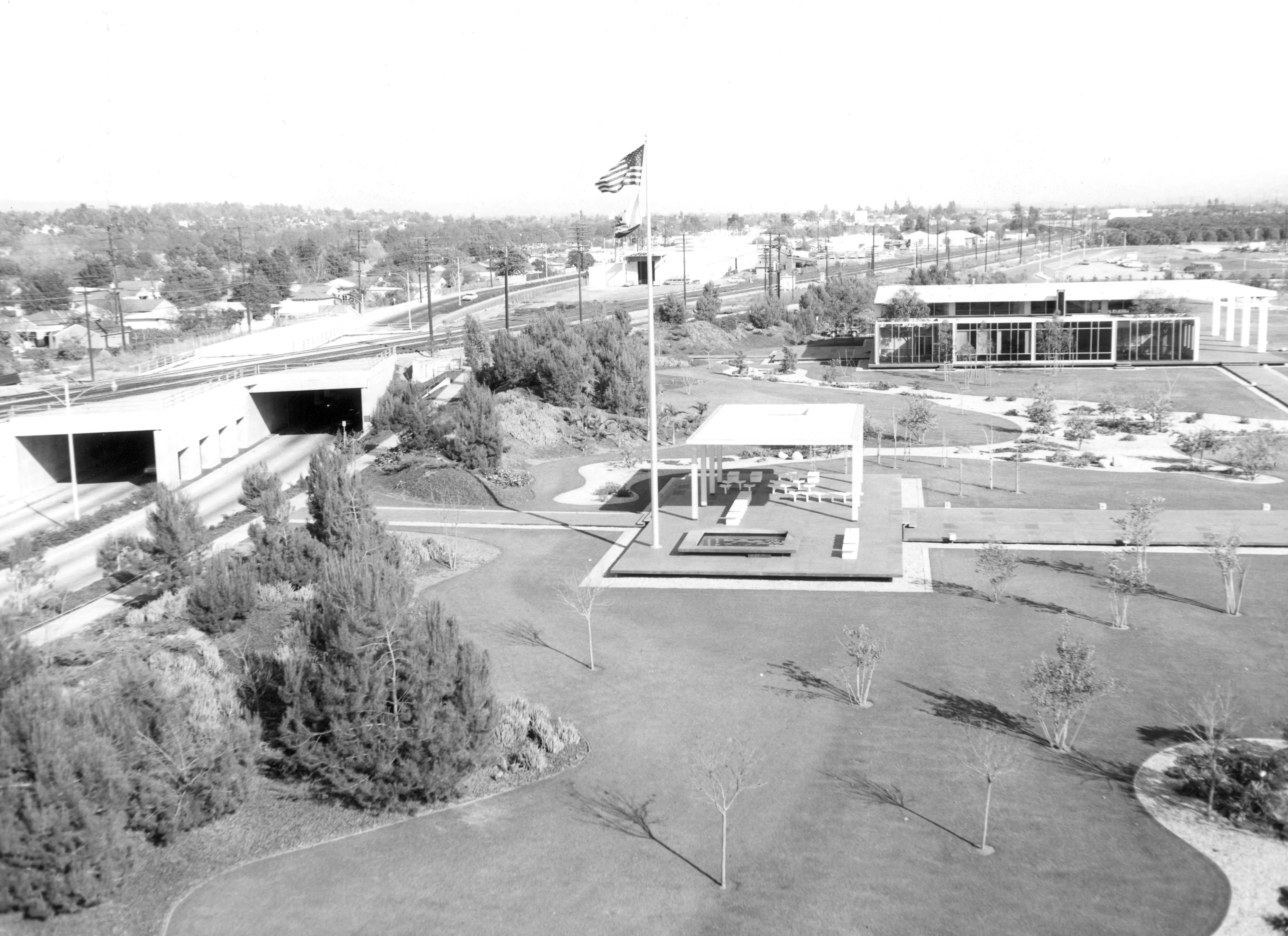 A black and white bird&#039;s-eye view photograph of the Hunt Library.