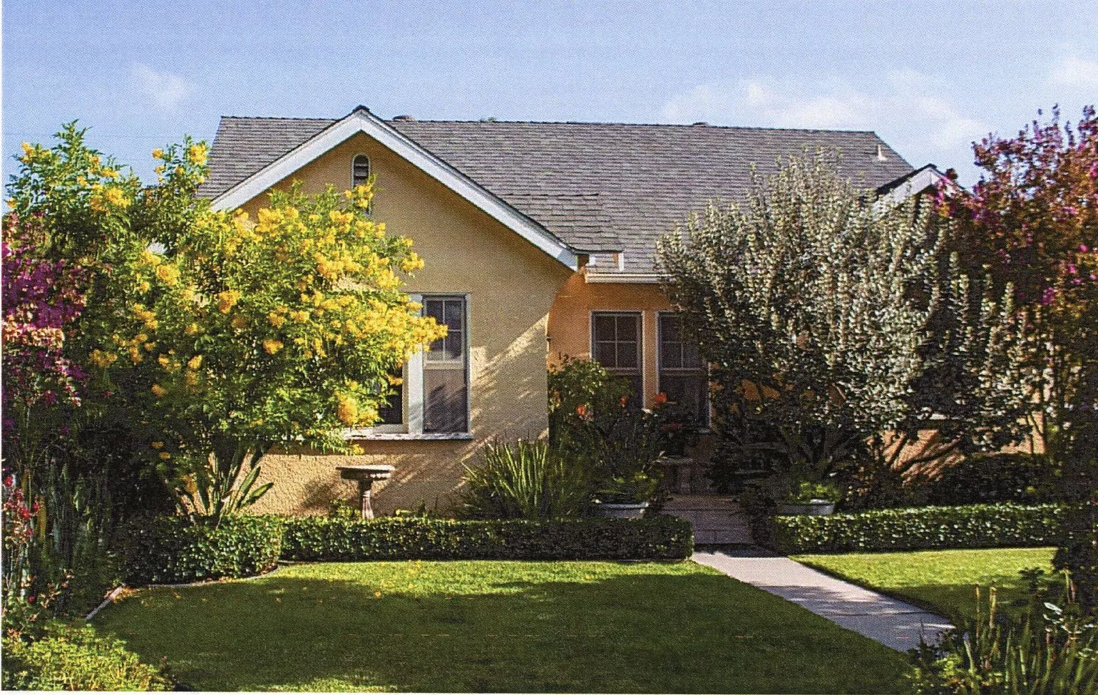 A colored photo of the Dell Trook House in 2023.
