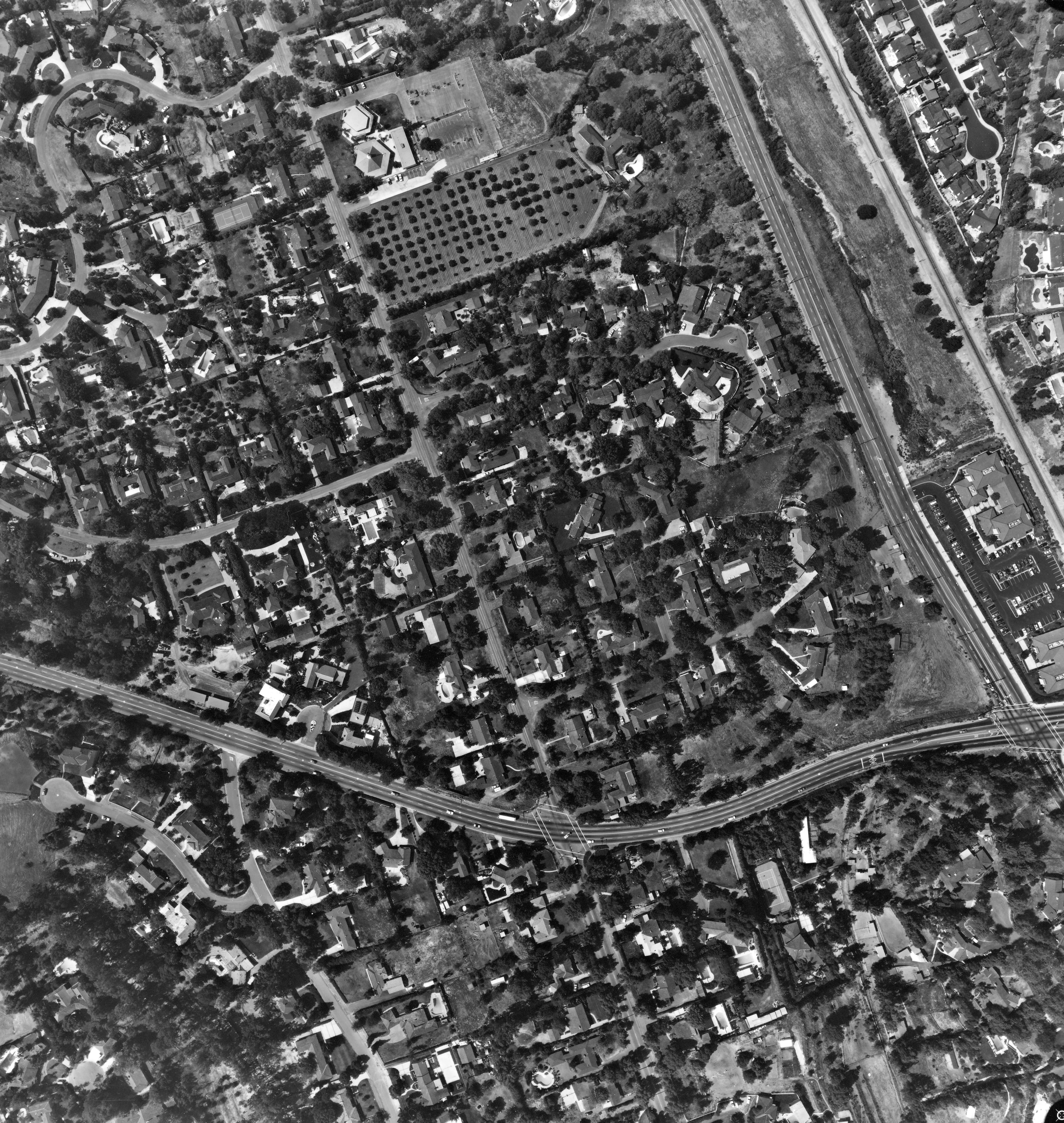 A digital scan of an aerial view of Bastanchury and Valencia Mesa in 1986.