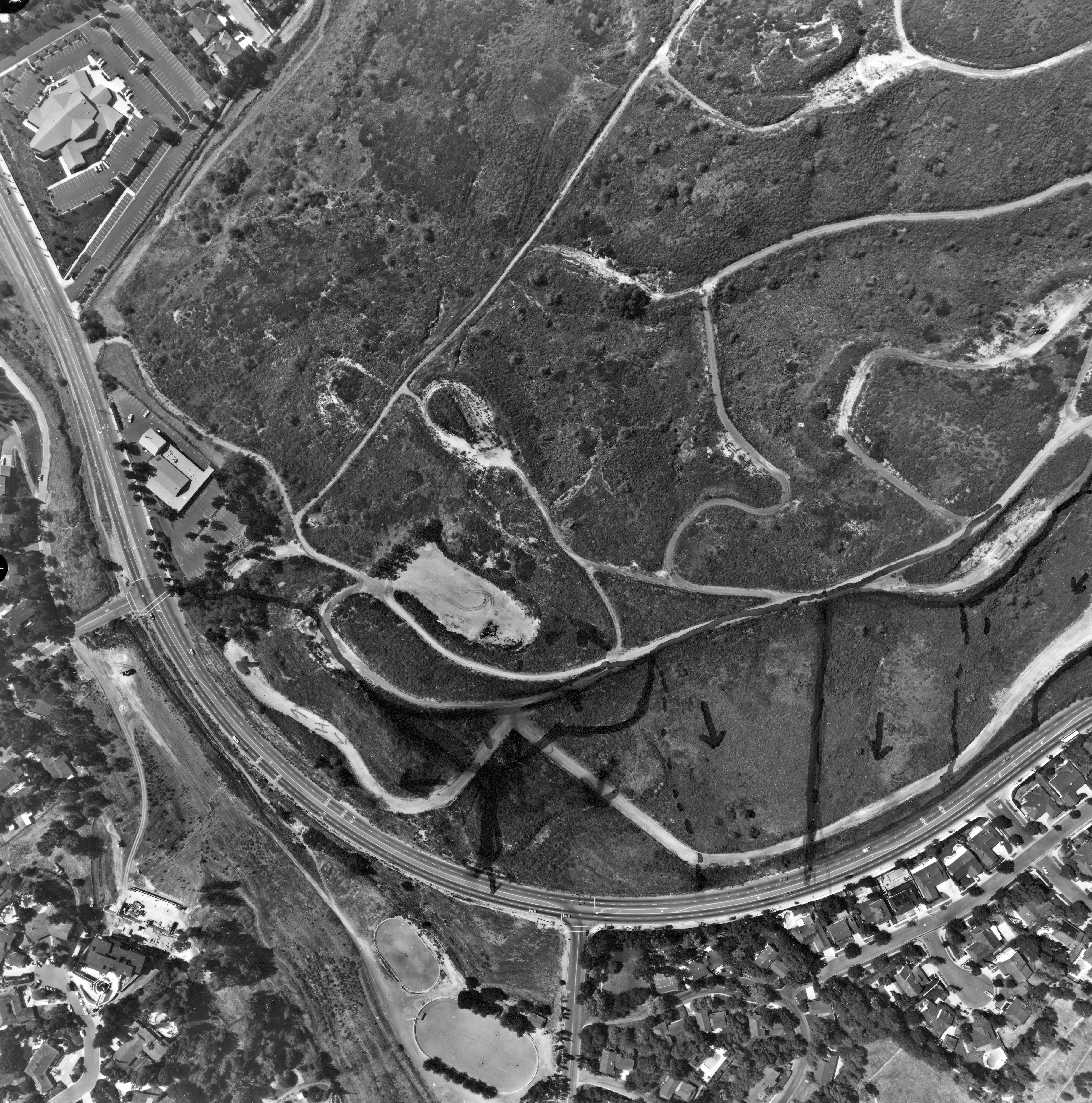 A digital scan of an aerial view of the West Coyote Hills in 1986.