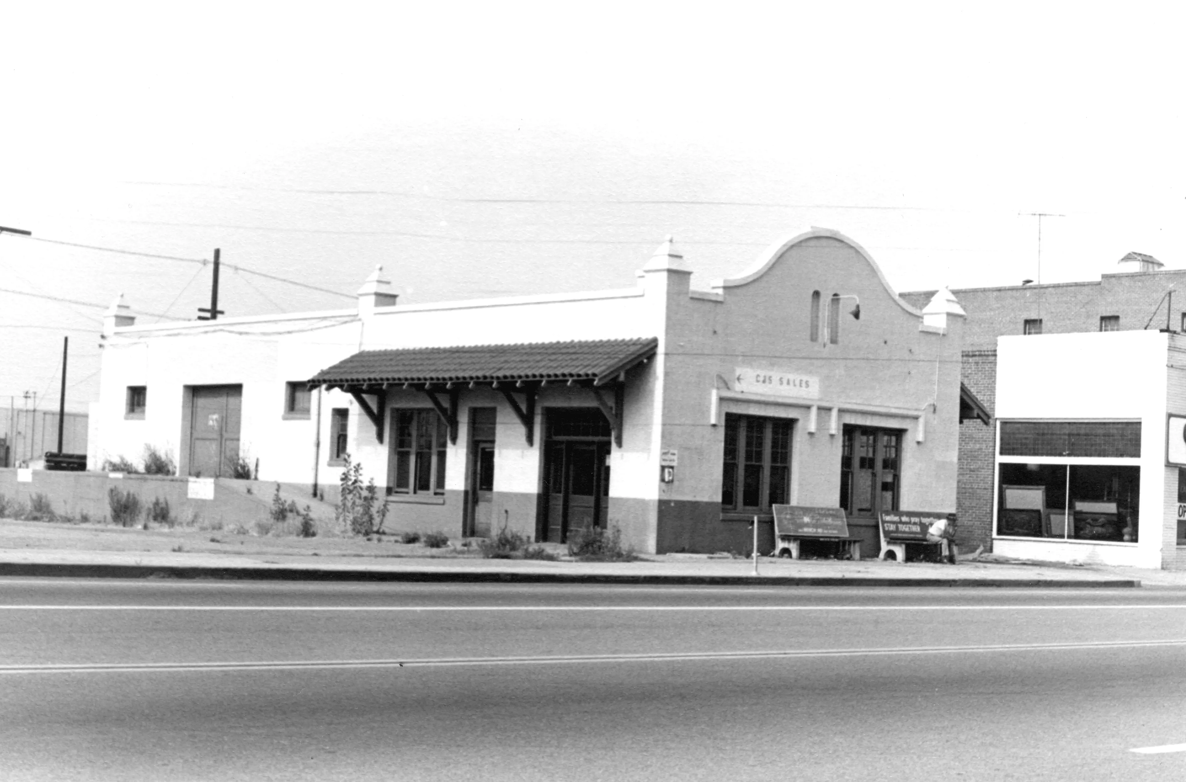 A black and white photograph of the Pacific Electric Depot taken in 1978 for the Historical Building Survey.
